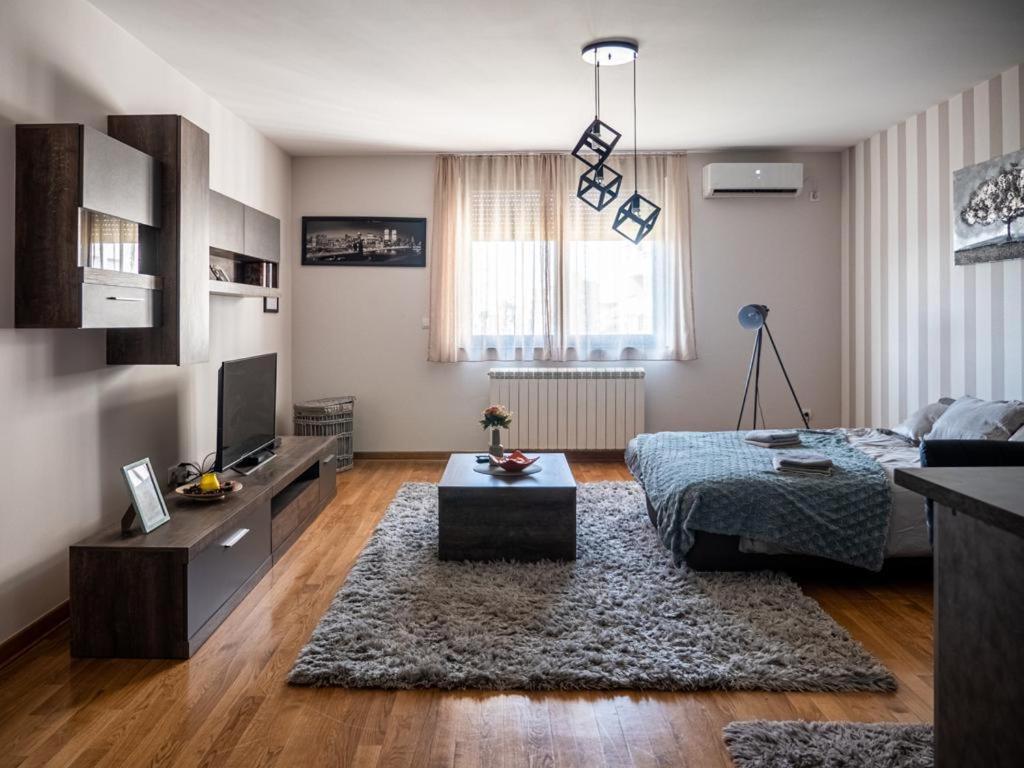 בלגרד Gofd Apartman מראה חיצוני תמונה